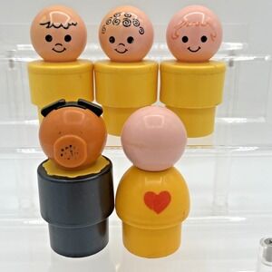 Vintage Fisher Price Jumbo Little People Figure Dog lot of 5 70-80's